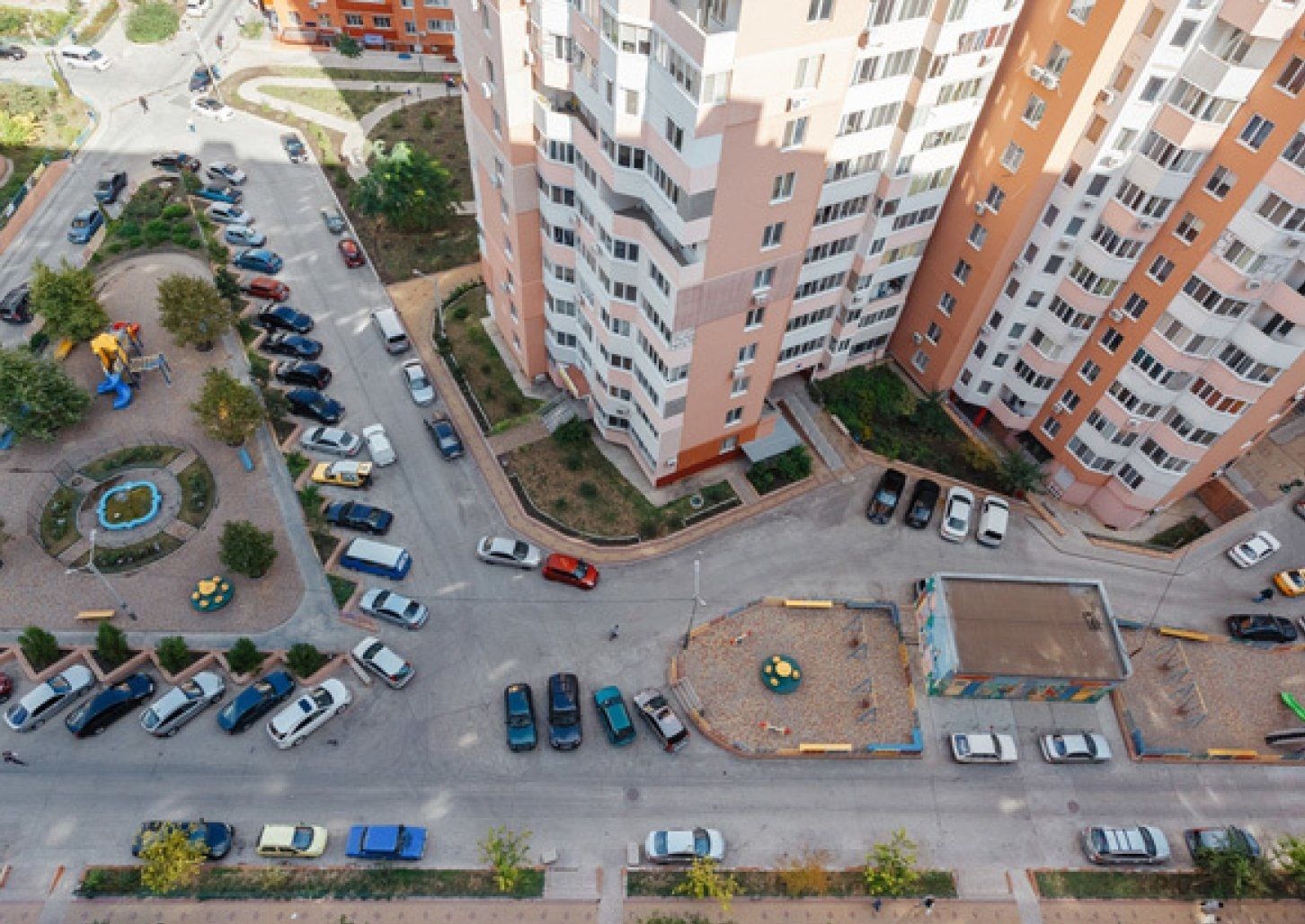 Райдужний, буд 23