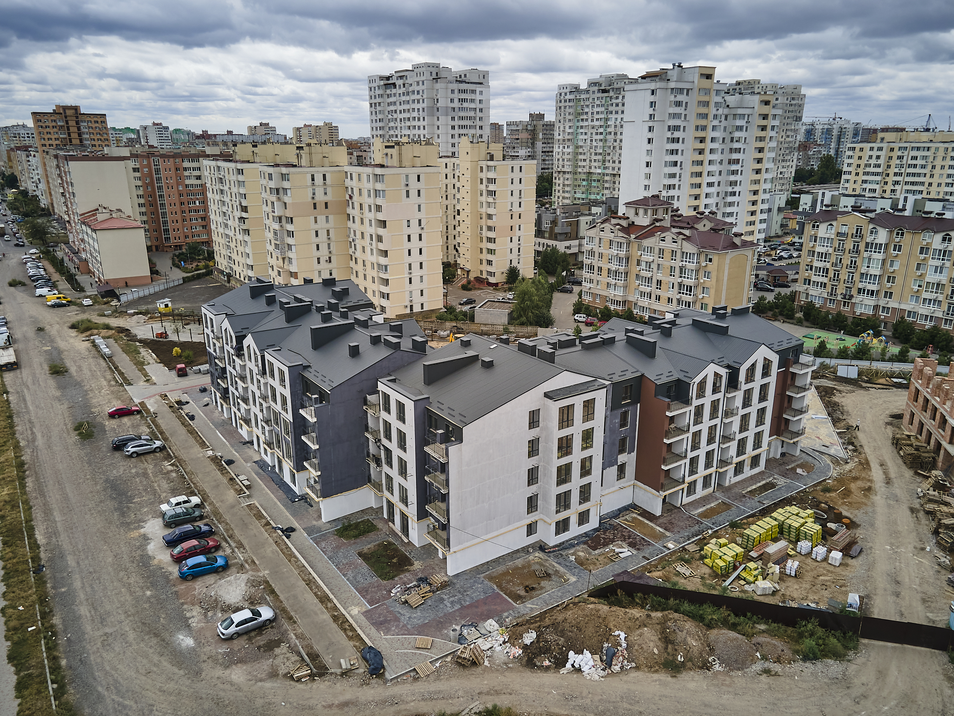 Чайка Люкс1 (Сахарова, 52в)