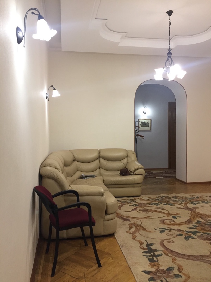 Коммерцiя в центрi Одеси!