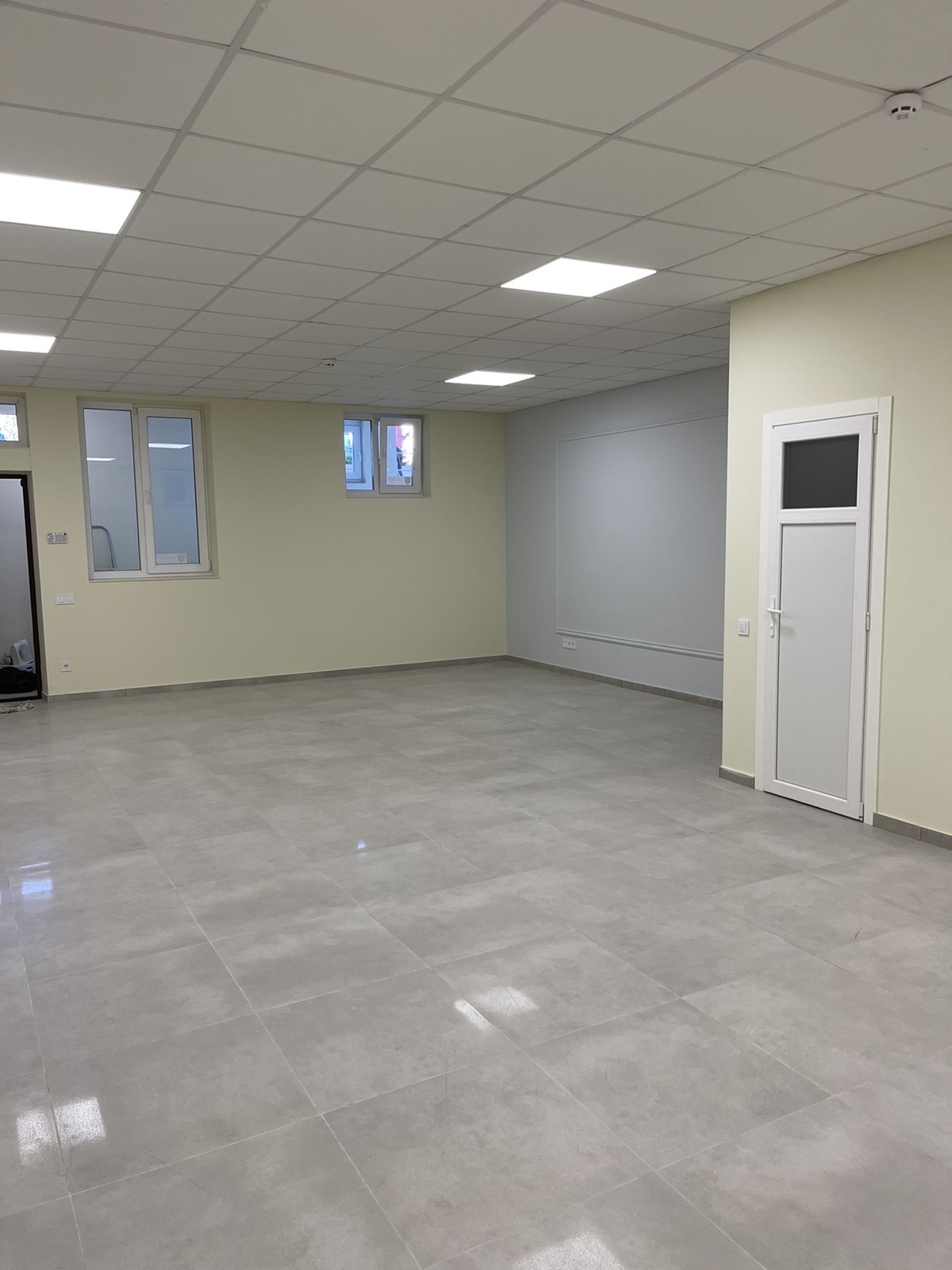 Коммерческая недвижимость на Цветочная ул.