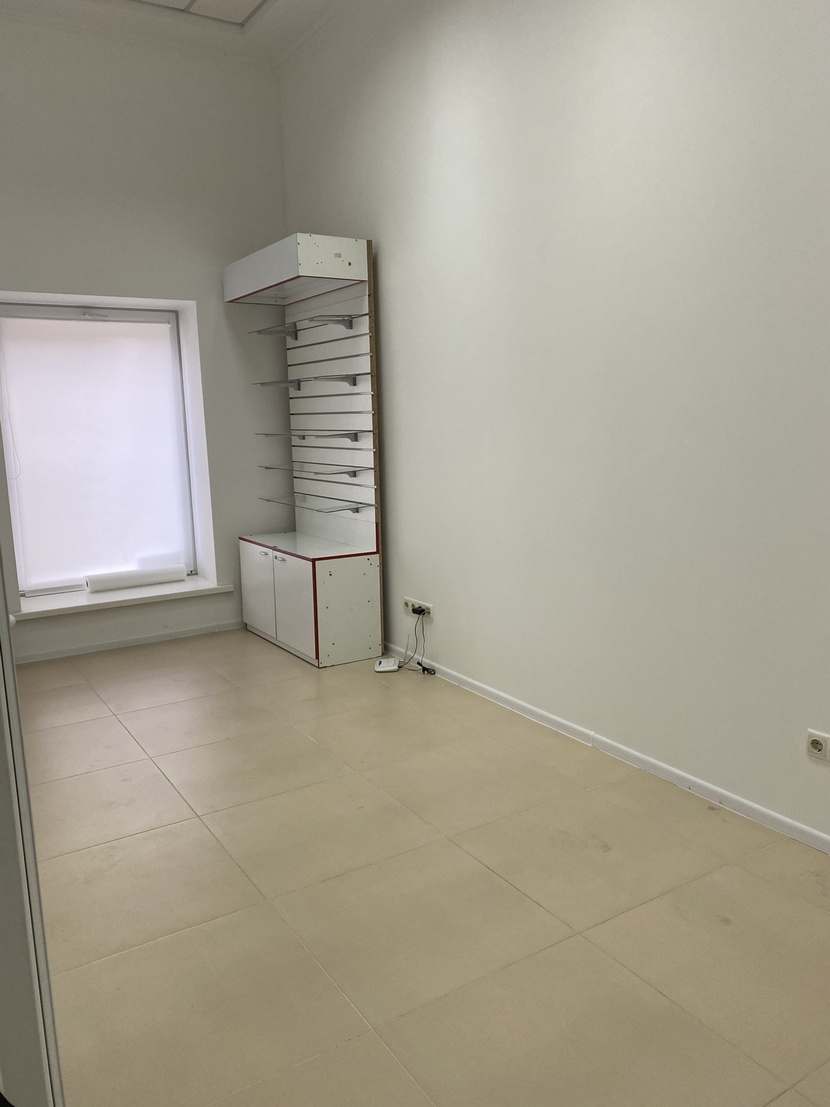 Офис-магазин переулок Матросова/ проспект Шевченко