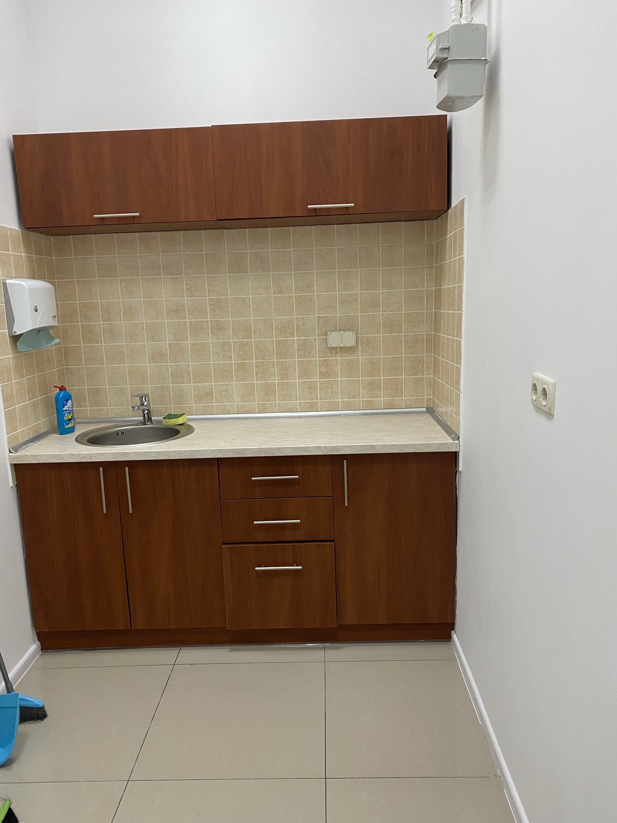 Офис-магазин переулок Матросова/ проспект Шевченко