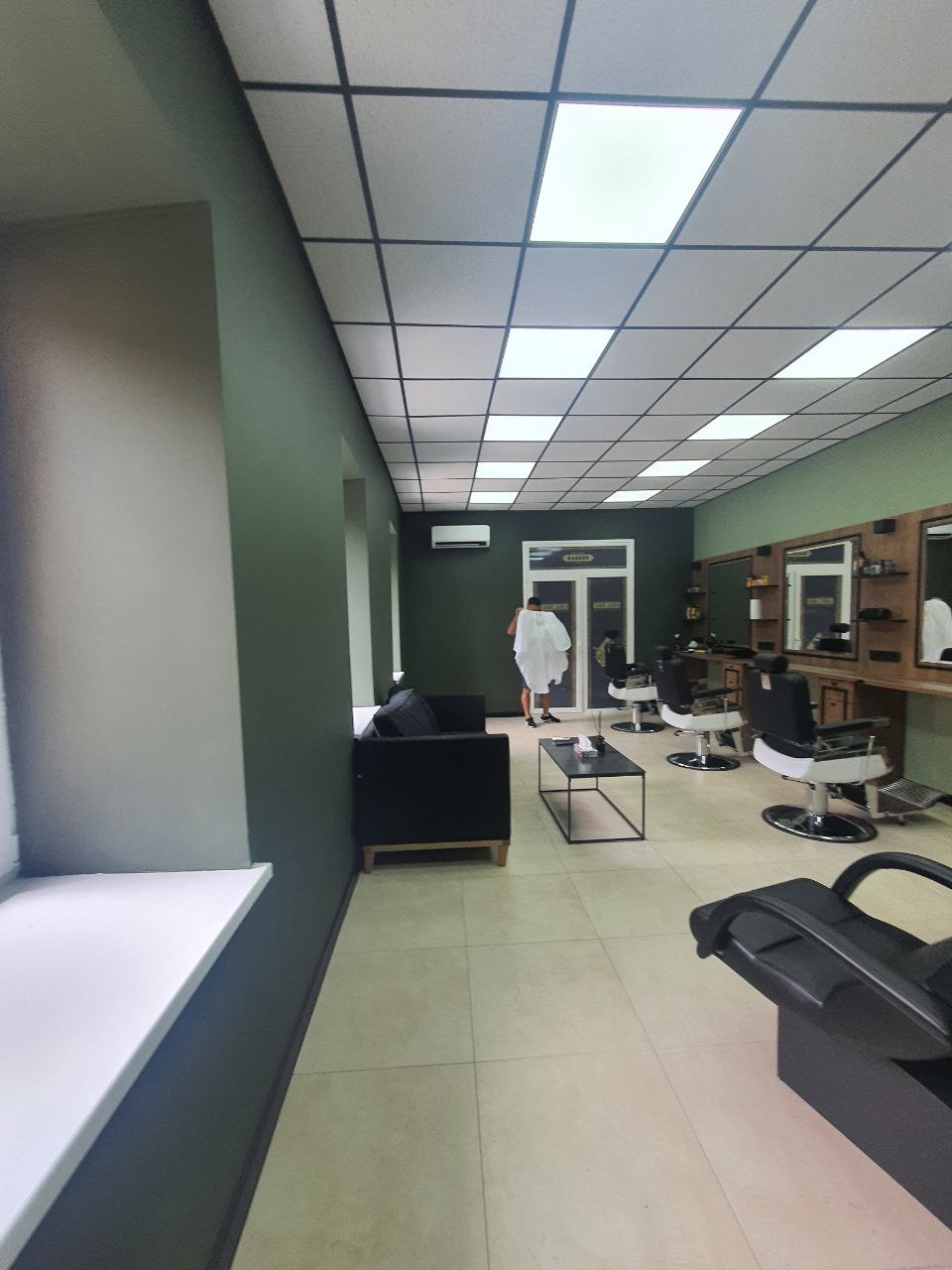 Офис-магазин в переулке Матросова / проспект Шевченко.