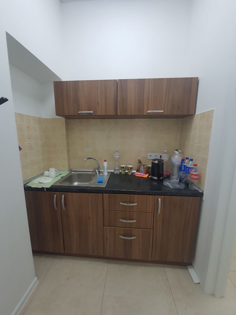 Офис-магазин в переулке Матросова / проспект Шевченко.