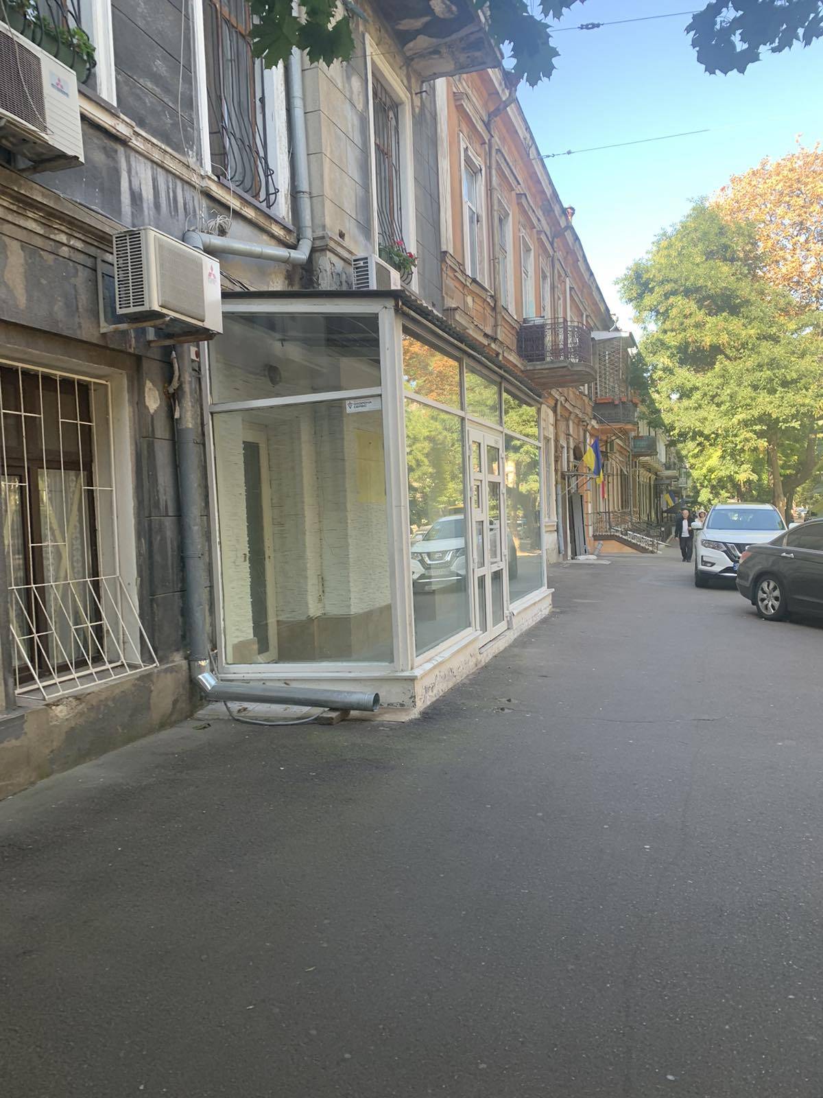 Продам! Терміново! Офіс на найкращій вулиці Пастера .