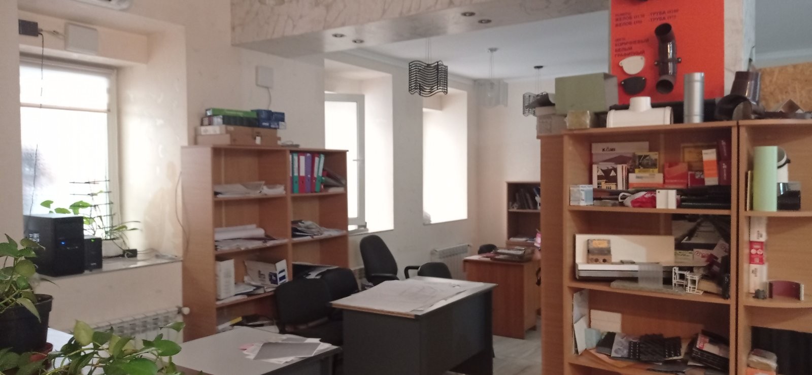 Продам! Терміново! Комерційне приміщення під бізнес з повноцінним підвалом 87 метрів