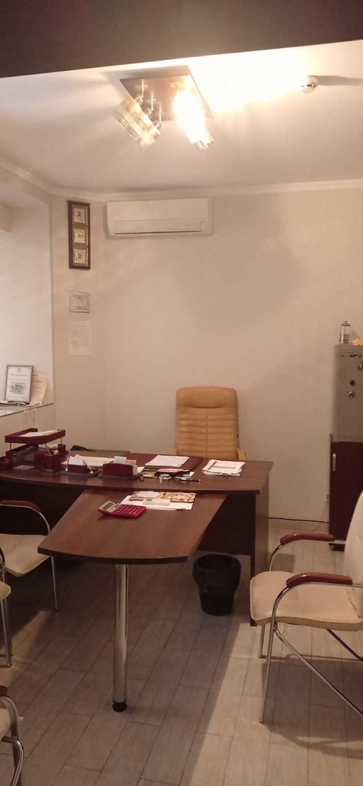 Продам! Терміново! Комерційне приміщення під бізнес з повноцінним підвалом 87 метрів