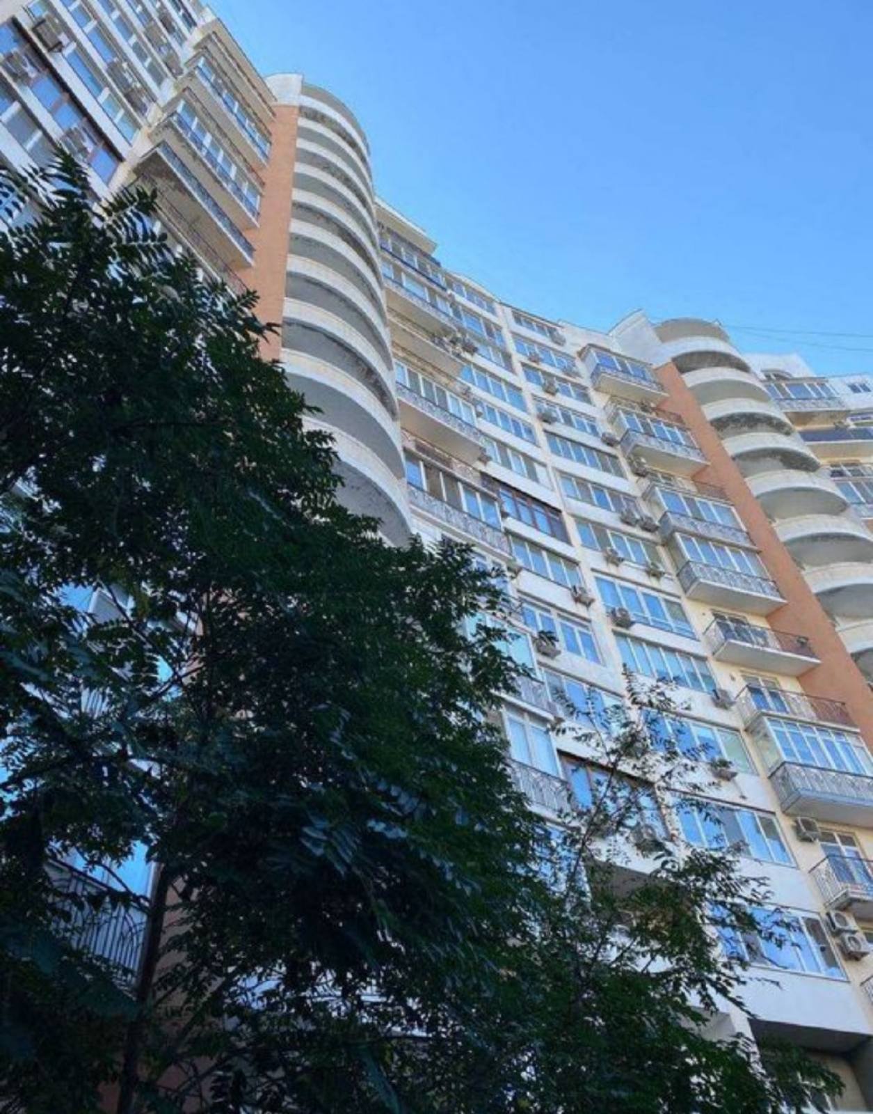 Паркомісце на Фонтанська дорога