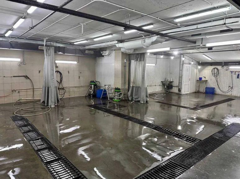 Продам автомийку , що діє . Парк Шевченка 140 кв м