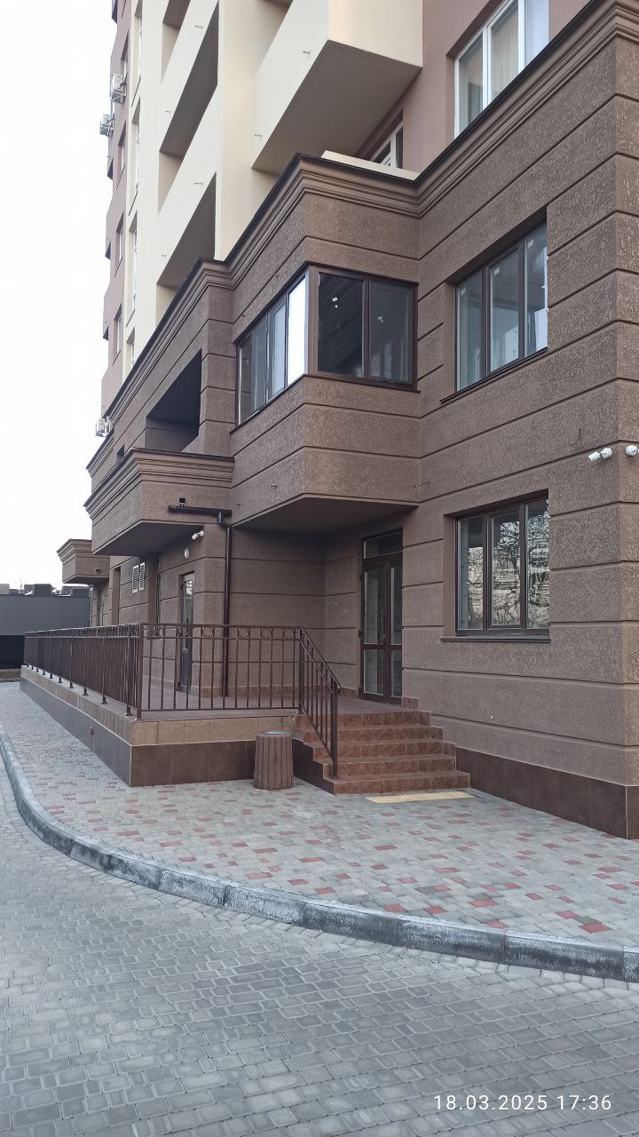 комерційне приміщення Одеська вул