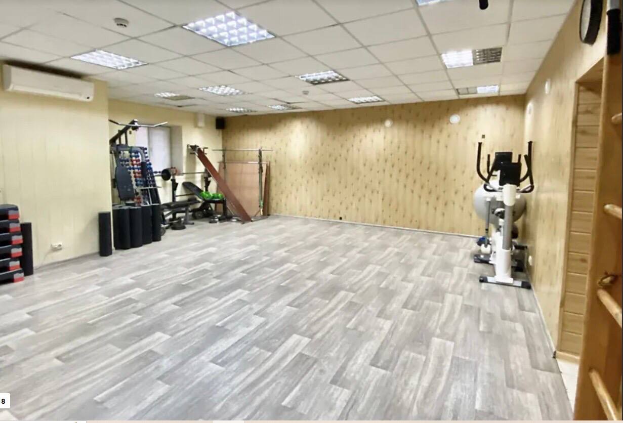 Комерційне приміщення на Паркова вул.