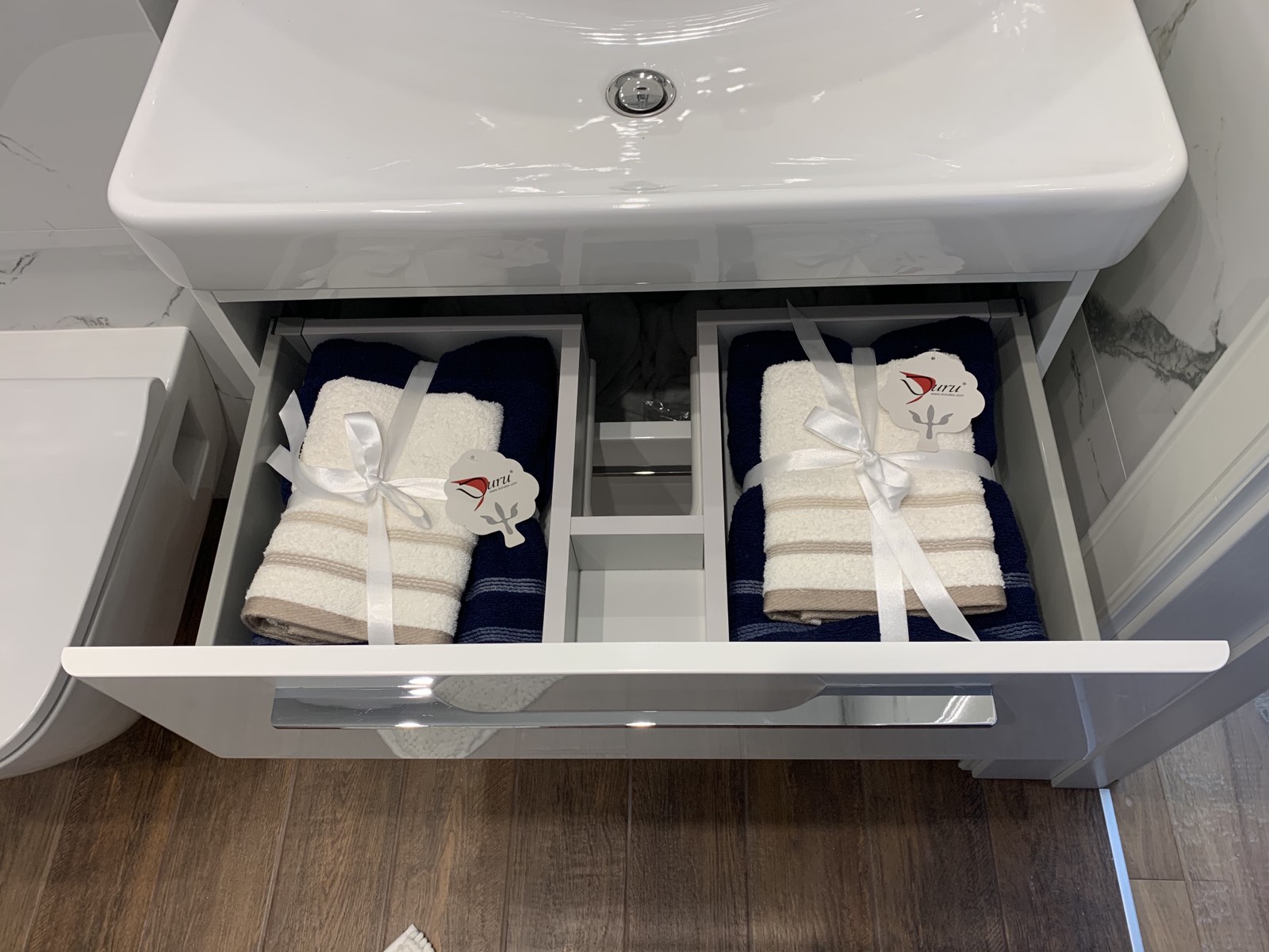 Квартира з дорогим авторським ремонтом. Заходь  та  живи!