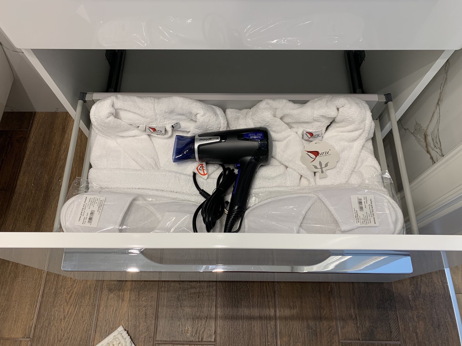 Квартира з дорогим авторським ремонтом. Заходь  та  живи!