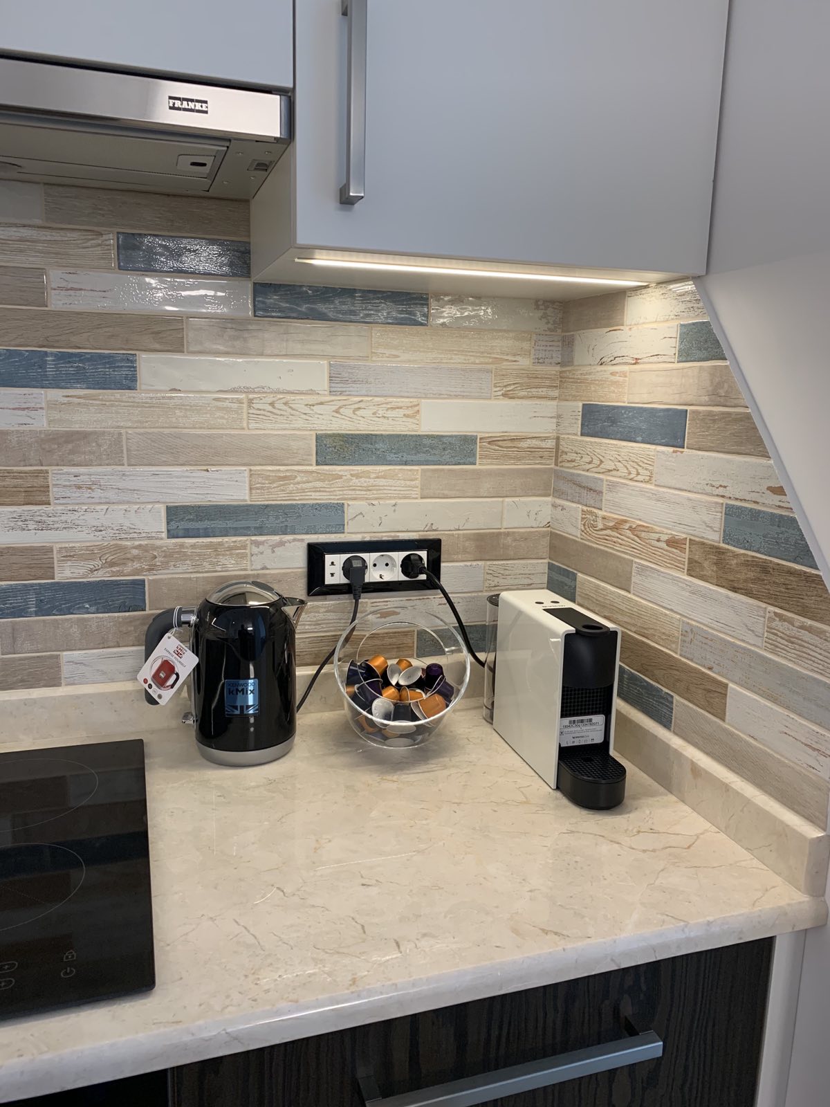 Квартира з дорогим авторським ремонтом. Заходь  та  живи!