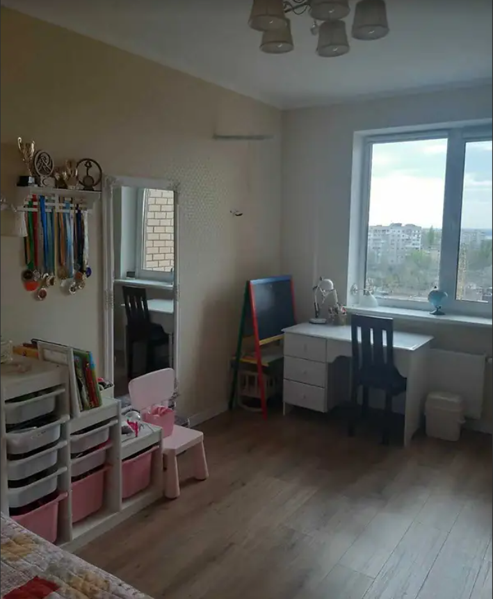 В продаже 3 х комнатная квартира с ремонтом и  мебелью