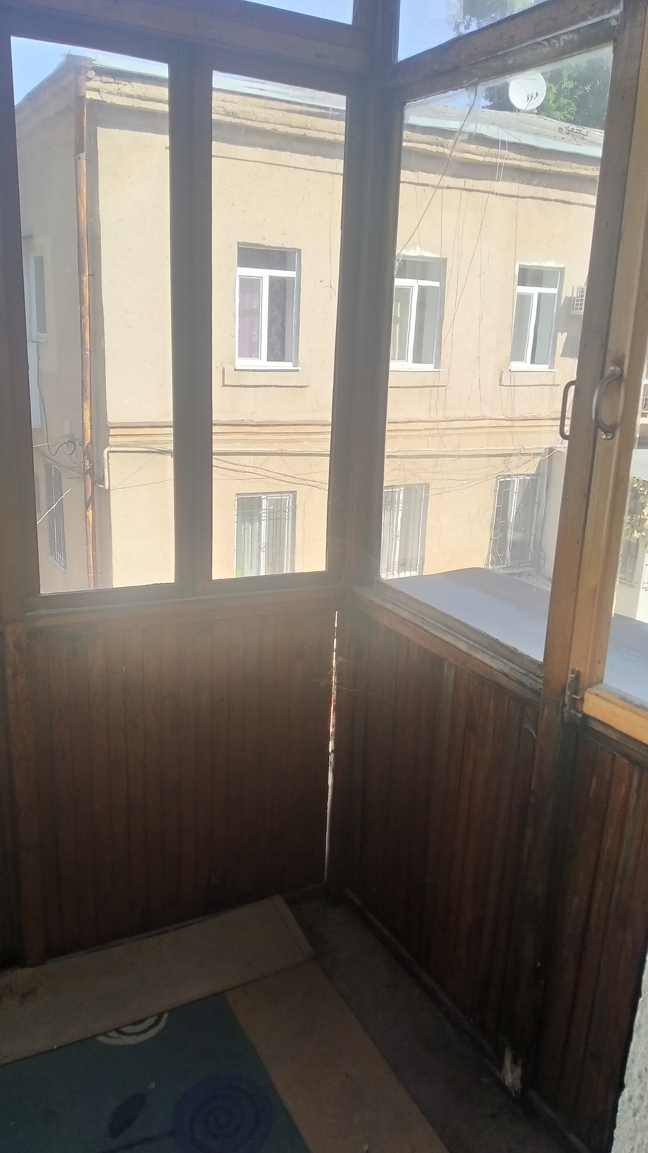 Комуна на Канатна вул.