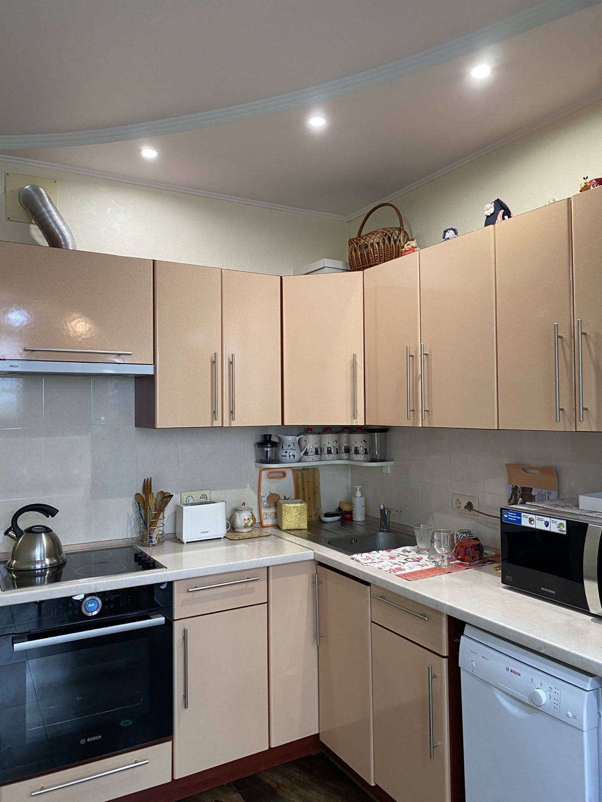 Квартира в Радужном массиве ул.