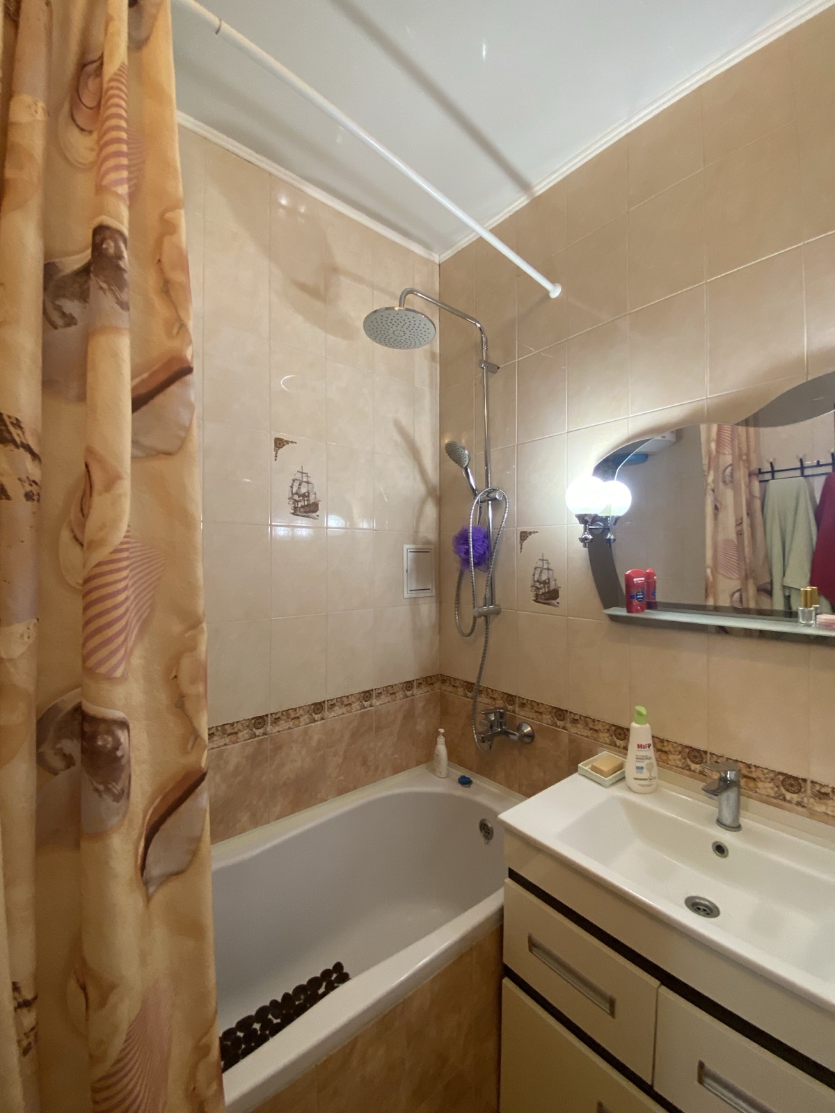 Квартира в Радужном массиве ул.