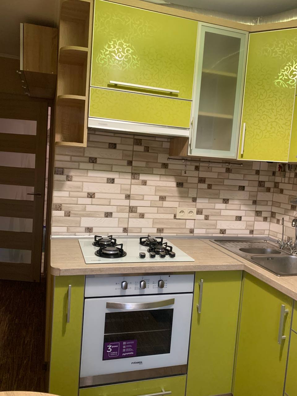 Квартира  на Хмельницького Богдана  вул.