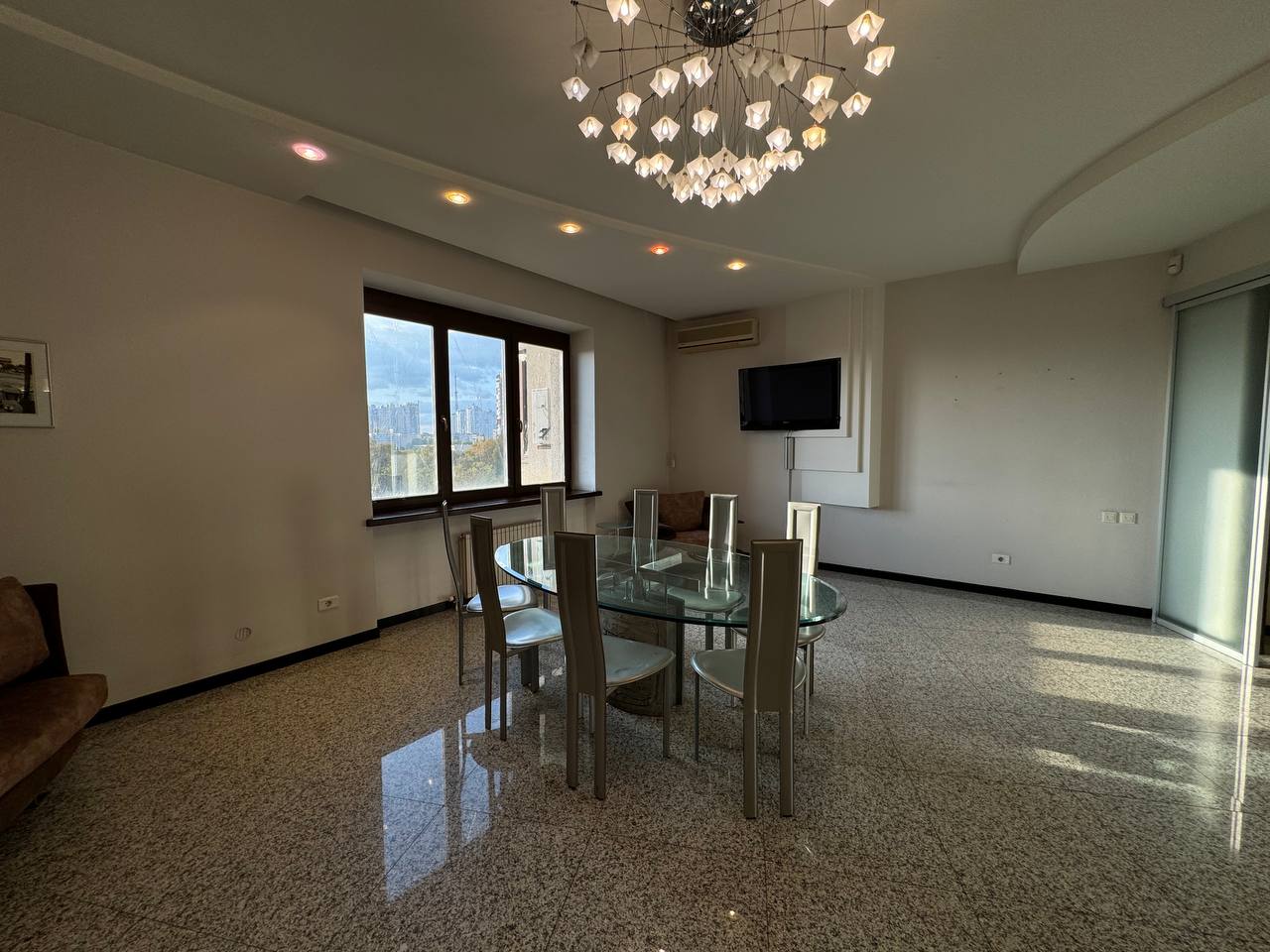 квартира на Проспект Шевченко ул.