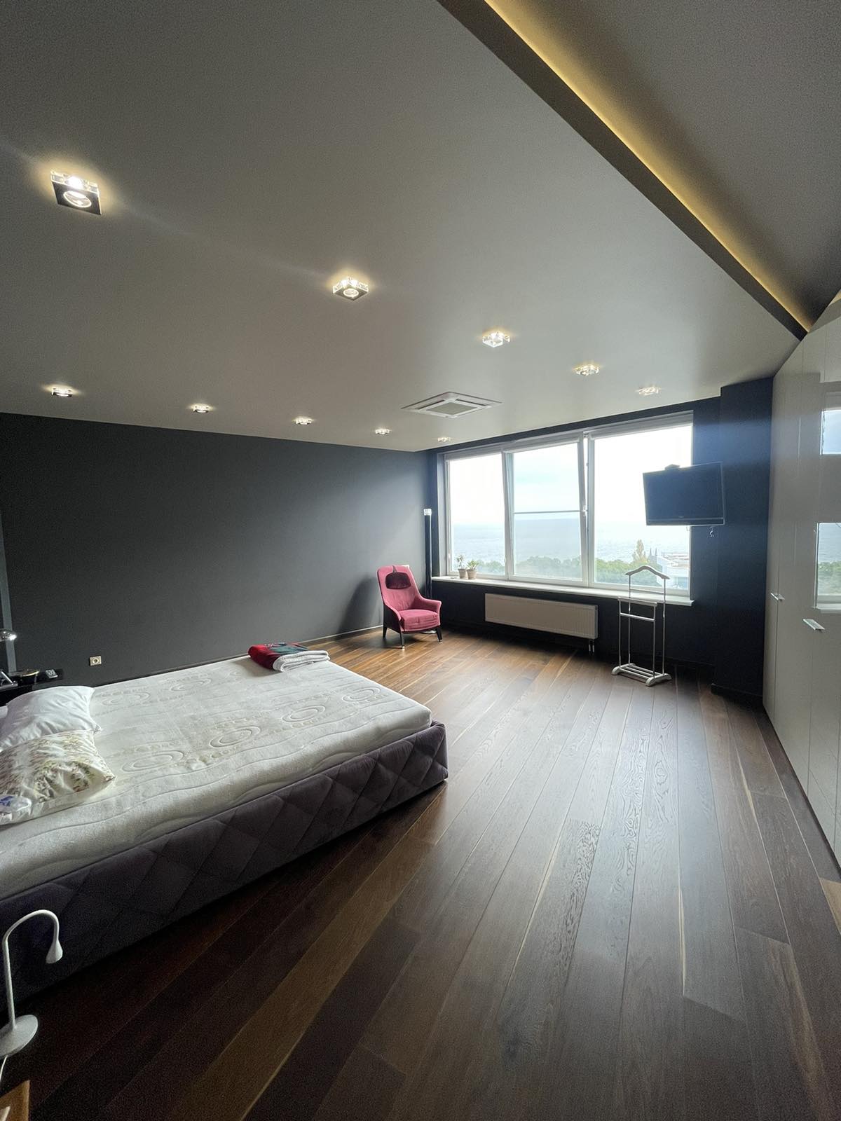 Квартира на Литературная ул.