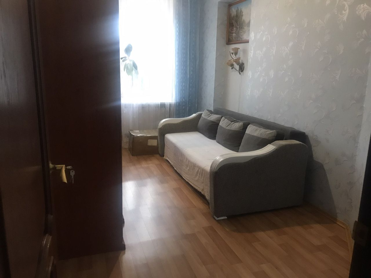 Квартиру пров.Високий.