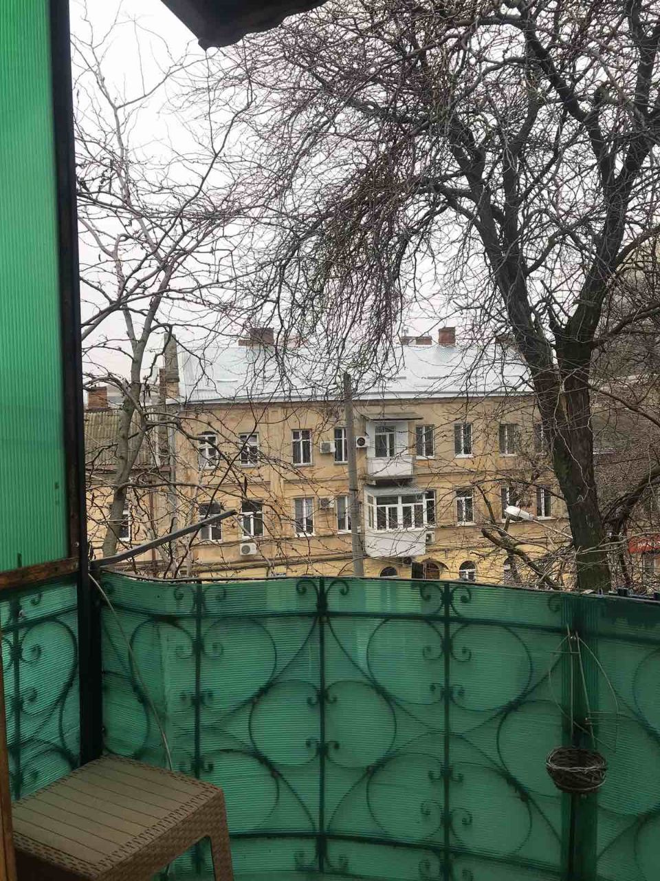 Квартиру пров.Високий.