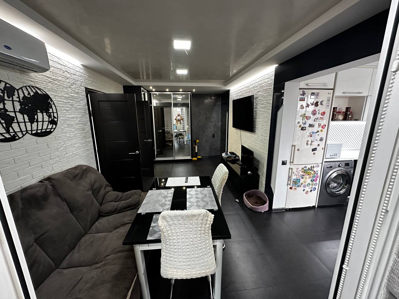 Квартира на Новікова вул.