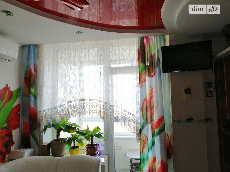 Продам 3-кімнатну квартиру в сучасному житловому комплексі на Молдаванці.