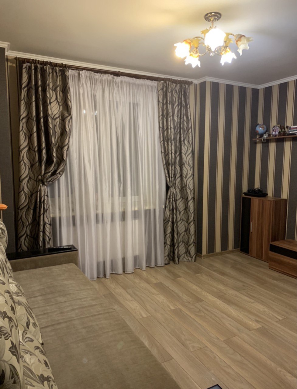 Продам квартиру в ЖК Бурштиновий Шкільна вул.