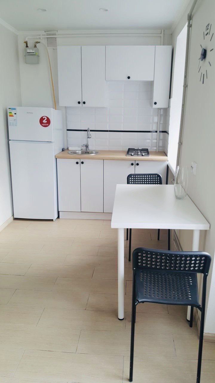 Продам квартиру 20.5м2 на Черемушках Кордонна вул.