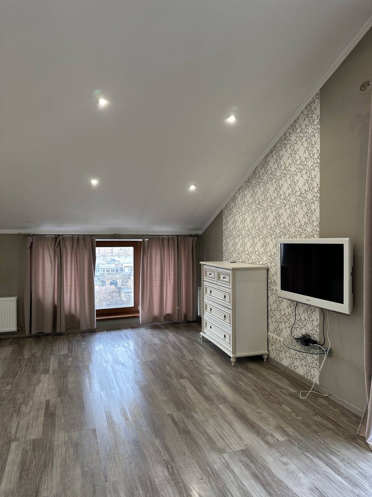 Квартира на Жуковского ул.