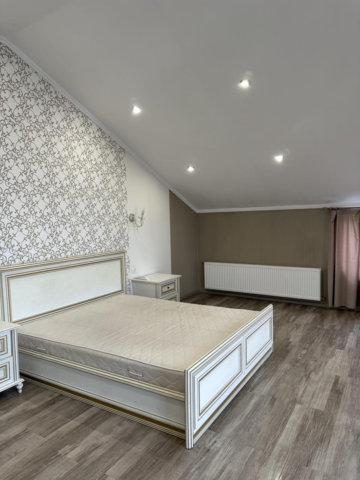 Квартира на Жуковского ул.