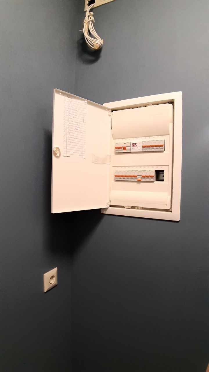 Квартира на Володимира Висоцького вул.