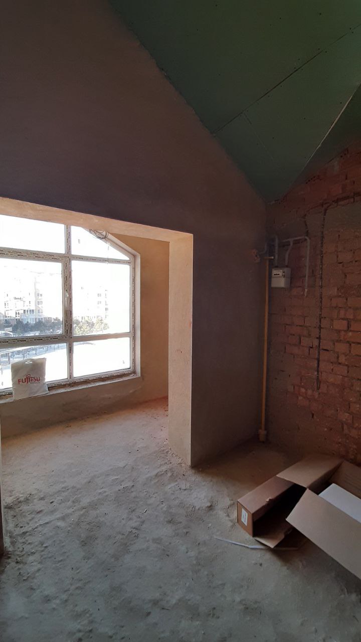 ЕКС! Продам! Терміново! 2-кім. квартира в Сахарова під держ. програми