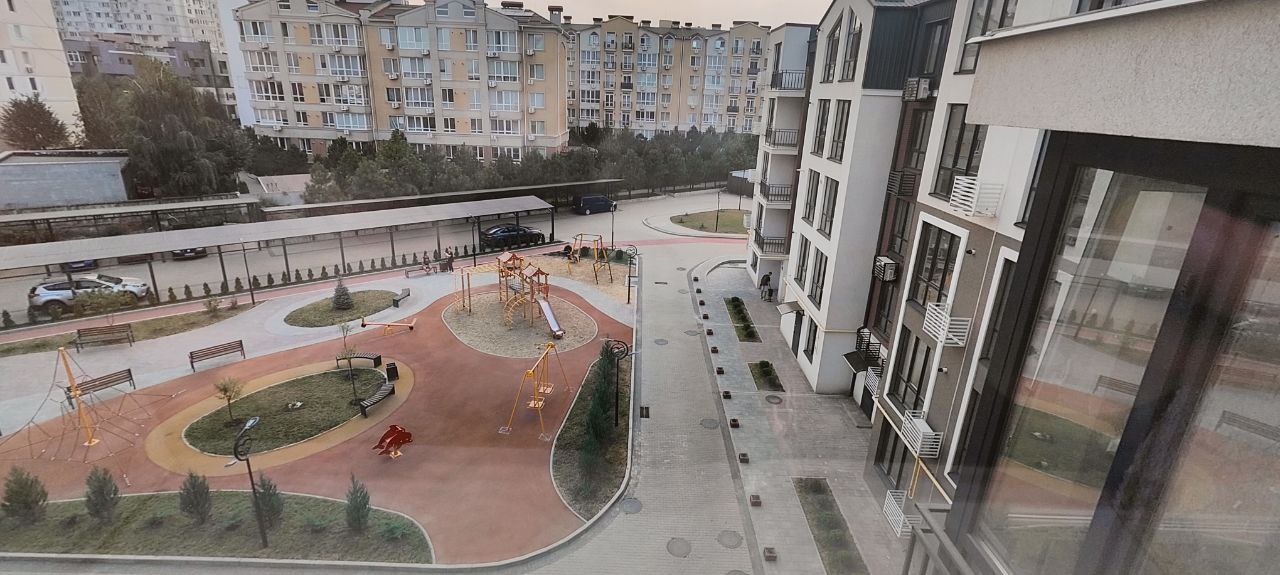 ЕКС! Продам! Терміново! 2-кім. квартира в Сахарова під держ. програми