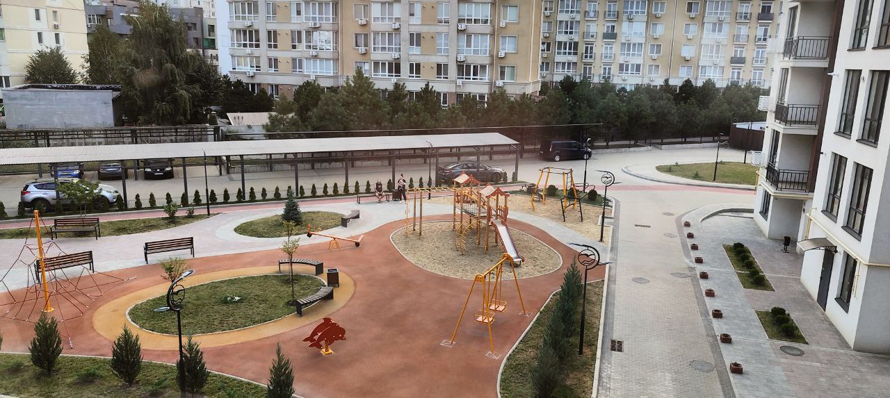 ЕКС! Продам! Терміново! 2-кім. квартира в Сахарова під держ. програми