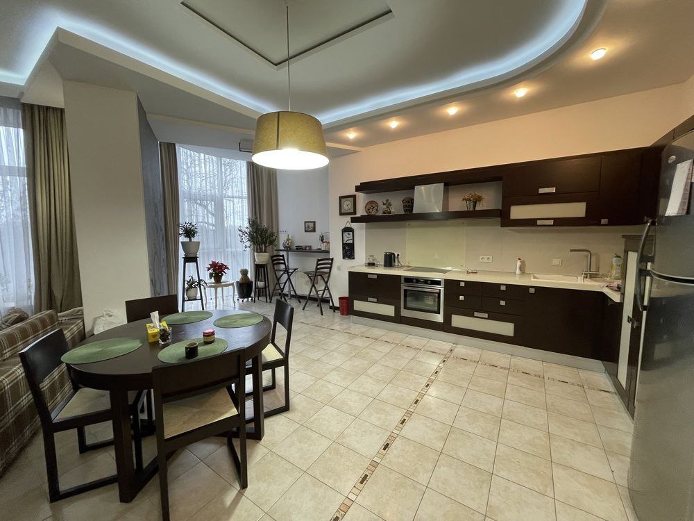 Квартира на Сагайдачного (Лідерсовський) бульвар