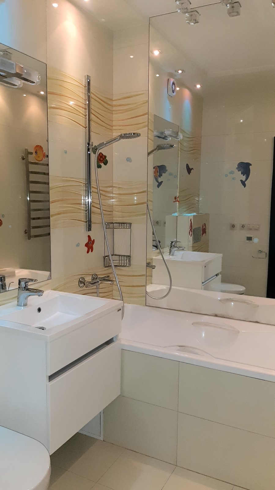 Квартира на Заболотного Академіка вул.