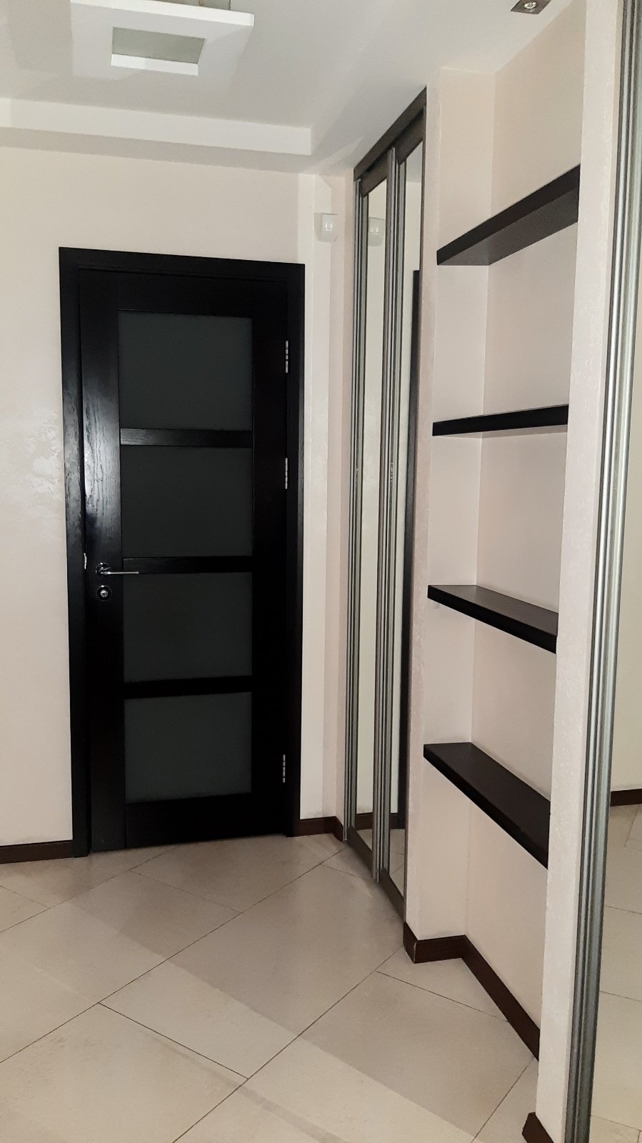 Квартира на Заболотного Академіка вул.