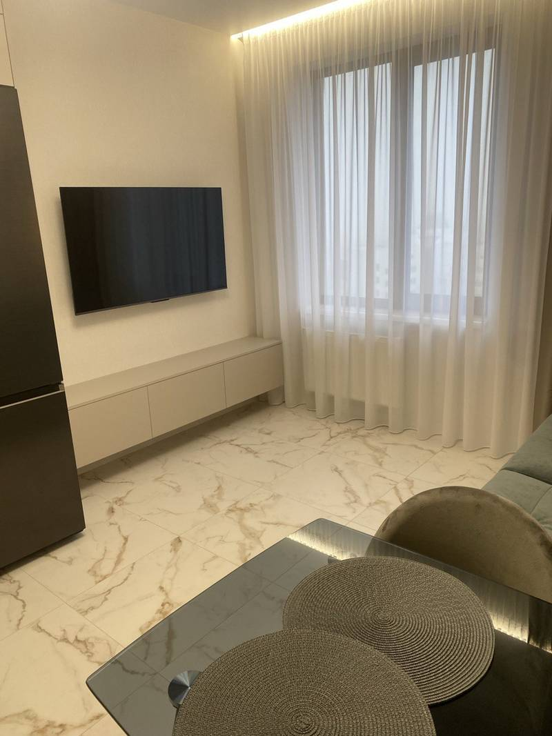 Продам двокімнатну квартиру зі свіжим ремонтом: АКРОПОЛЬ