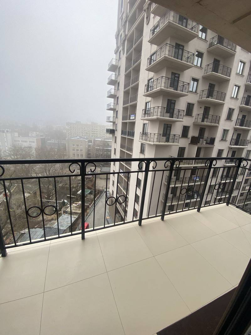 Продам двокімнатну квартиру зі свіжим ремонтом: АКРОПОЛЬ