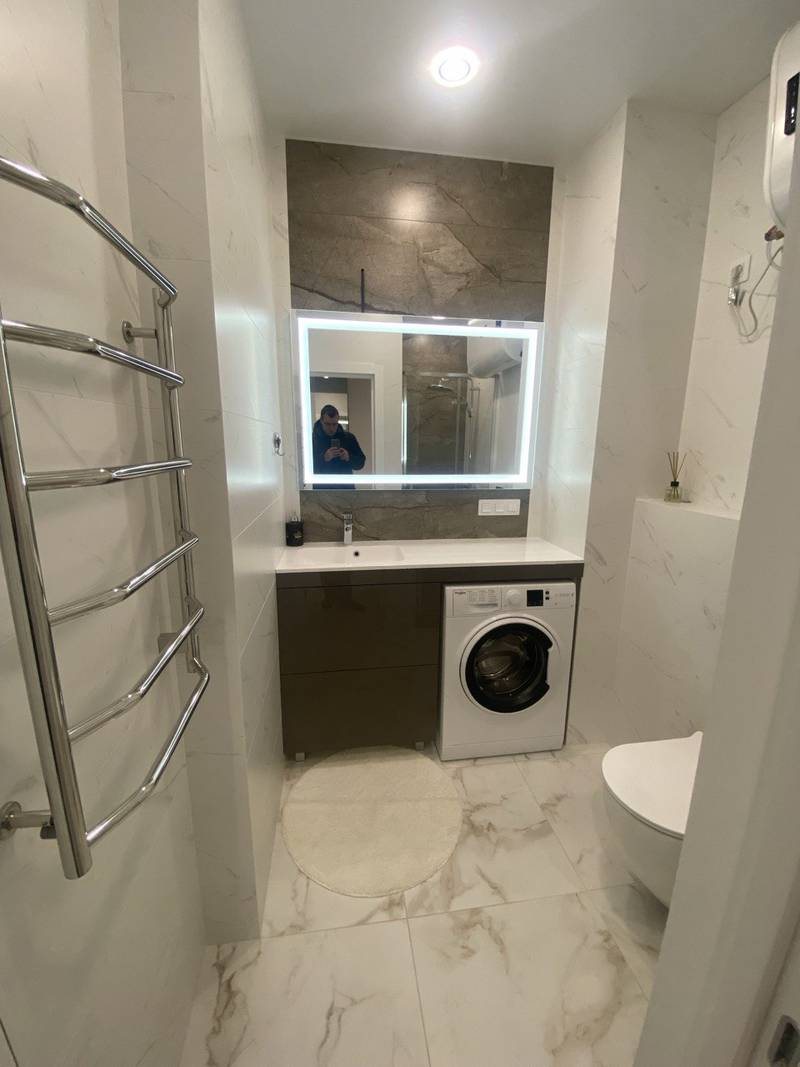 Продам двокімнатну квартиру зі свіжим ремонтом: АКРОПОЛЬ