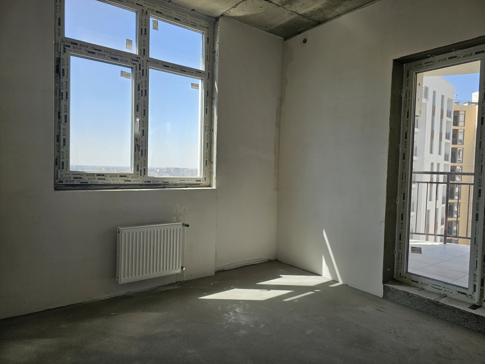 2-кімнатна Квартира в Кадорр Сіті .66 Перлина