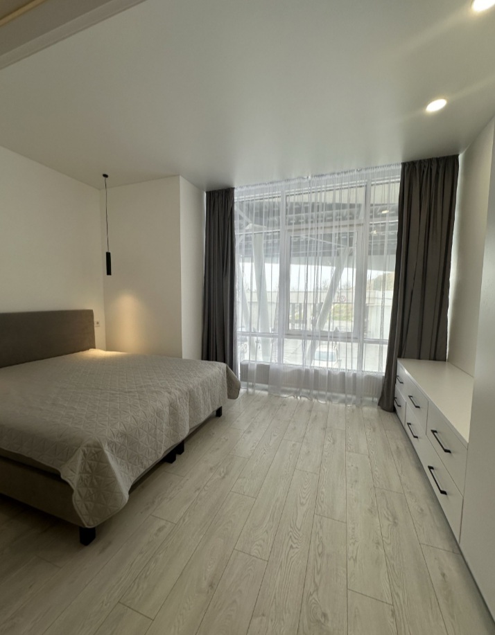 Квартира в Морехiдномe пер.