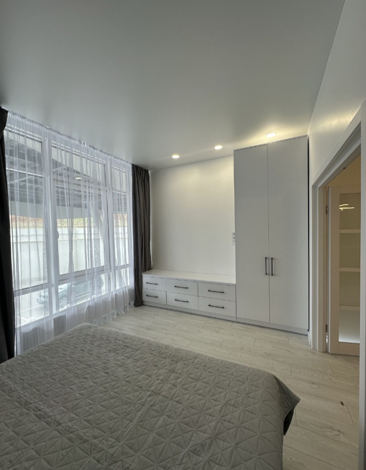 Квартира в Морехiдномe пер.