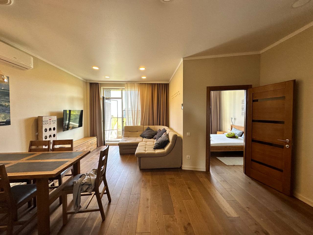 Квартира на Французький бульвар