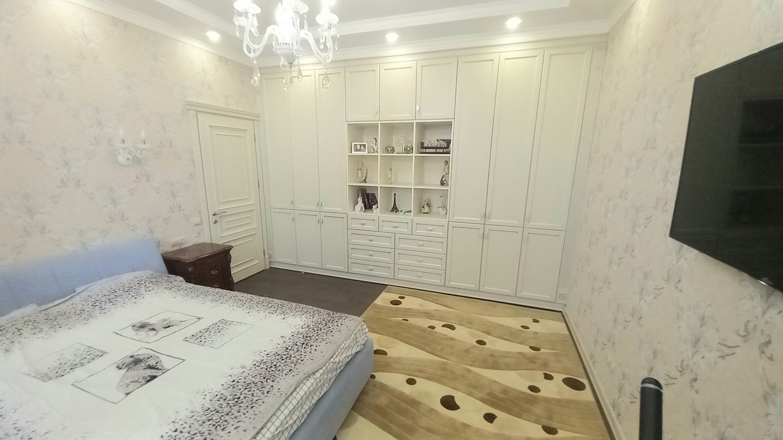 У продажу 3-х кім квартира в ЖК Зелений мис з дорогим продажем ремонтом та меблями