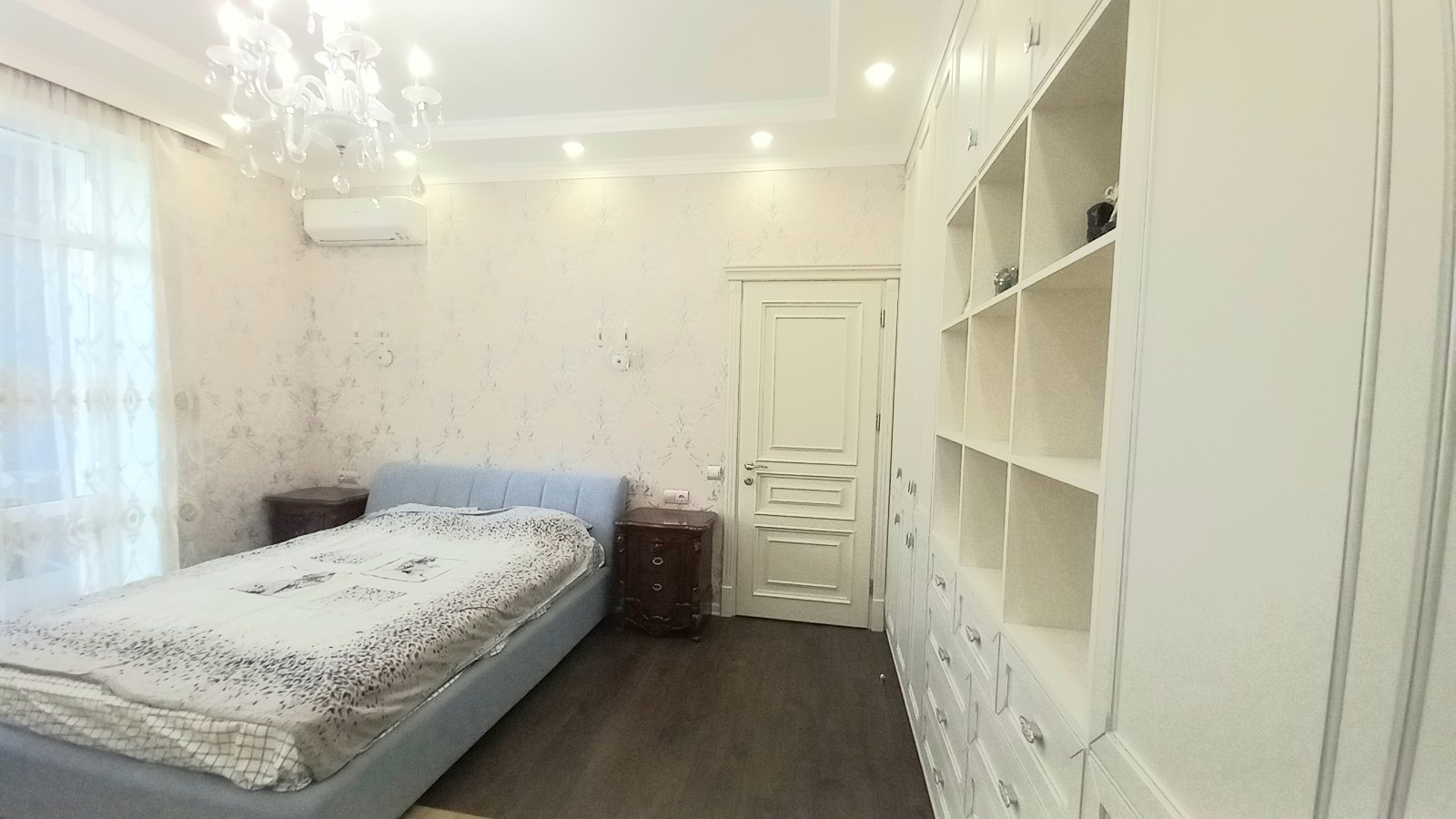 У продажу 3-х кім квартира в ЖК Зелений мис з дорогим продажем ремонтом та меблями