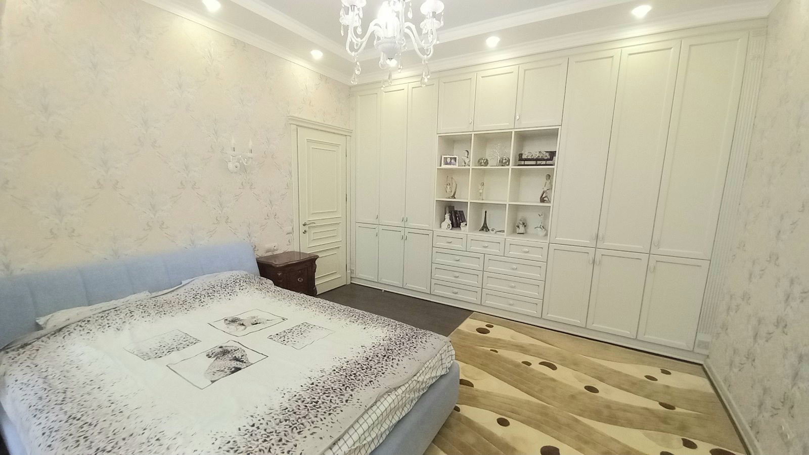 У продажу 3-х кім квартира в ЖК Зелений мис з дорогим продажем ремонтом та меблями